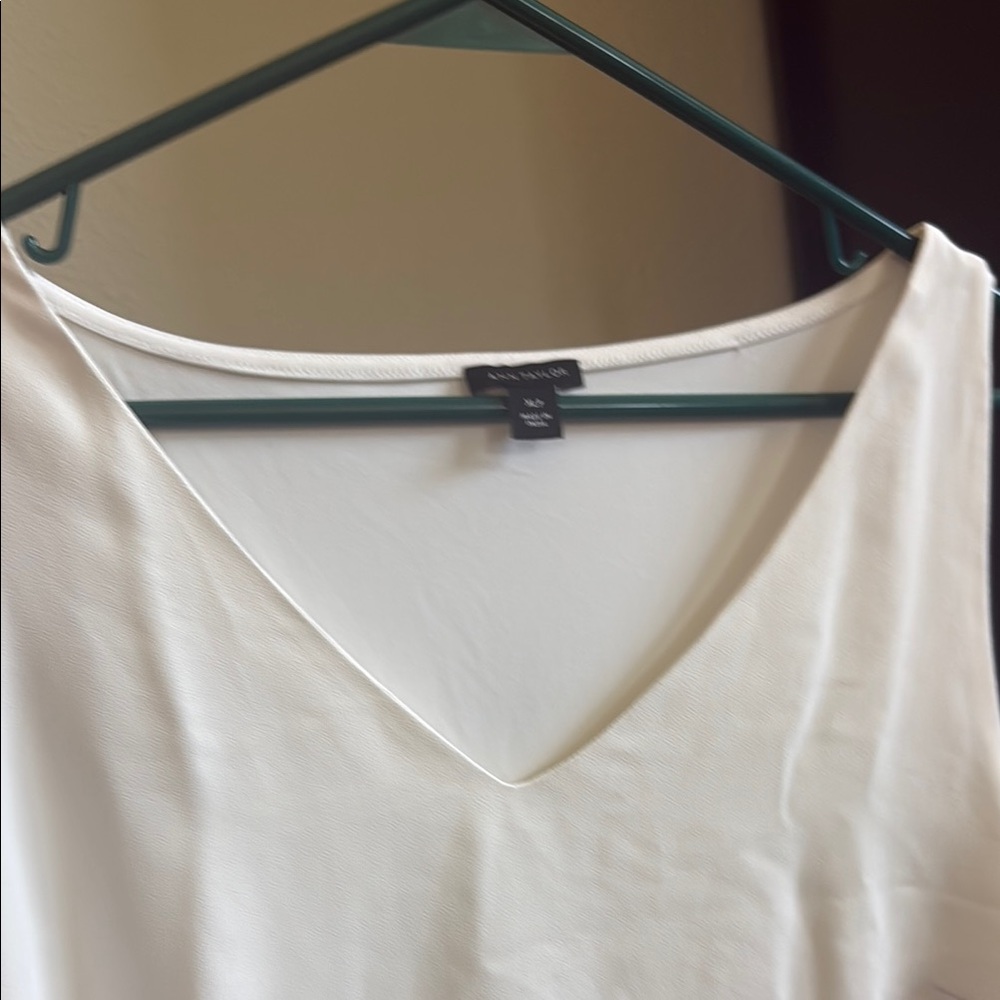 Ann Taylor Cream Sleeveless Camisole Top